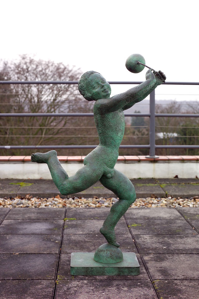 Dora Gordine, Running Boy with Balloon, bronze, 1964-65